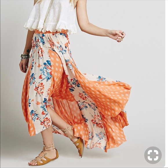 Free People Dresses & Skirts - FREE PEOPLE || long flowy boho style maxi skirt M